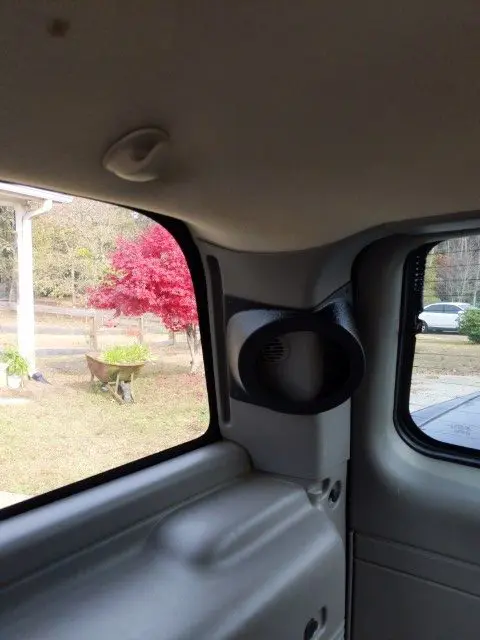 Rear D-Pillar 6.5 in Speaker Pods for 2000-2006 Cadillac Escalade Chevrolet Avalanche Silverado Tahoe Suburban GMC Sierra Yukon Rear D-Pillar Custom Speaker Pods for the 2000-2006 Cadillac Escalade Chevrolet Avalanche Silverado Tahoe Suburban GMC Sierra Yukon to hold 6.5 in speakers for car audio installation upgrade