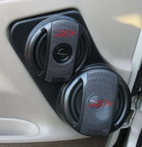 Front Door 6.5 in and 5.25 in Speaker Pods for 2000-2006 Cadillac Escalade Chevrolet Avalanche Silverado Tahoe Suburban GMC Sierra Yukon Front Door Custom Speaker Pods for the 2000-2006 Cadillac Escalade Chevrolet Avalanche Silverado Tahoe Suburban GMC Sierra Yukon to hold 6.5 in and 5.25 in speakers for car audio installation upgrade