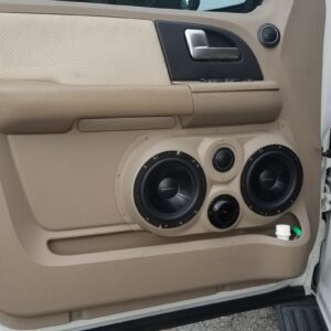 customer image Speaker Upgrade for the Front Door of your 2003-2006 Ford Expedition. Easy installation of a Dual 6.5" Midrange and Dual 3.5" Super Tweeter for the most powerful car stereo possible.