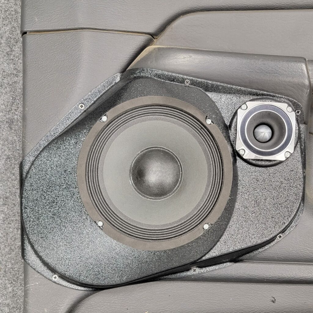 center ortho Speaker Upgrade for the Front Door of your 2002-2005 Dodge Ram. Easy installation of a 8" and 3.5" Super Tweeter for the most powerful car stereo possible.