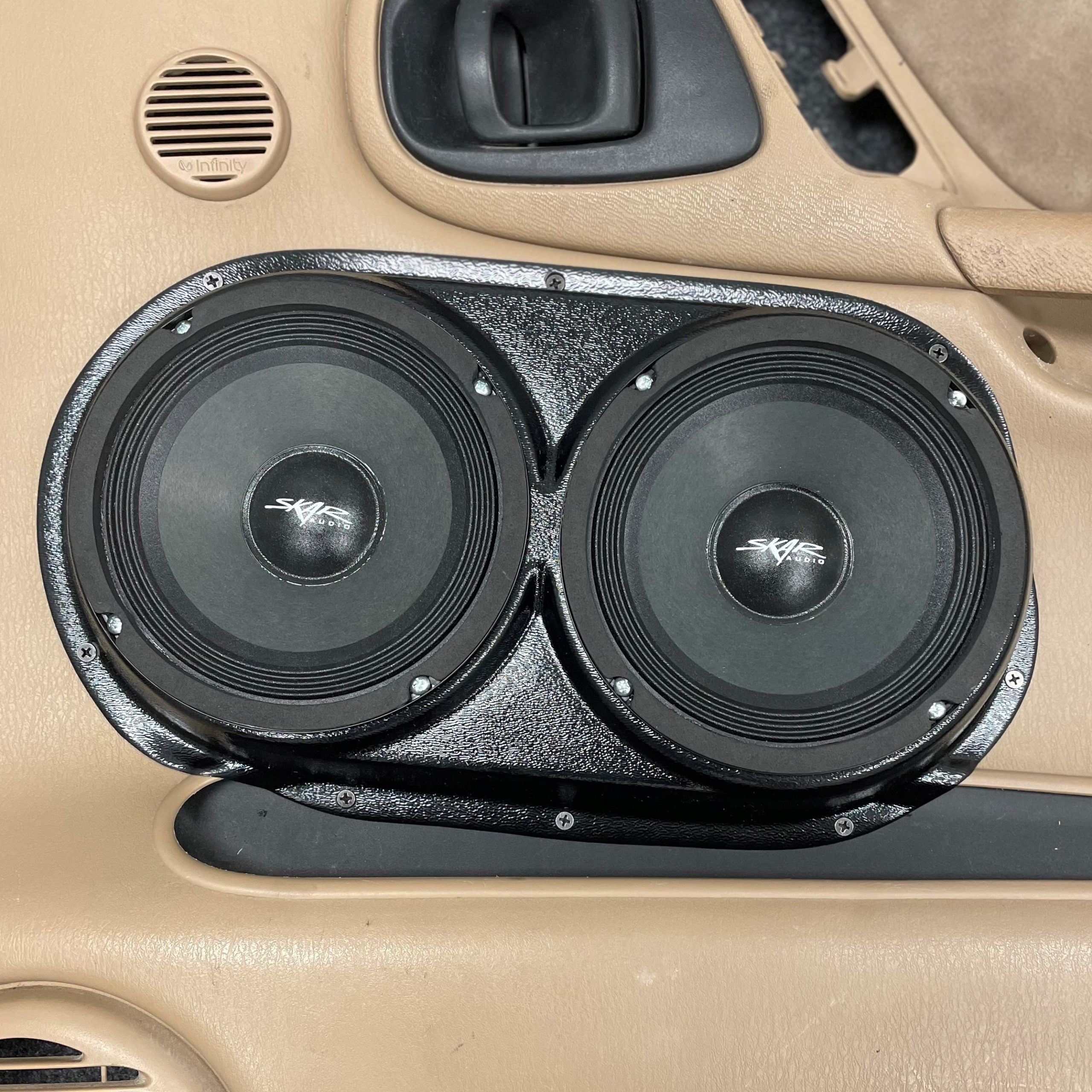 Dual 6.50 in Speaker Pods compatible with the Front Door of a 98
