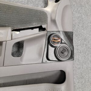 left 1 Speaker Upgrade for the Front Door of your 2002-2005 Ford Explorer. Easy installation of a 3.5" Midrange and Tweeter for the most powerful car stereo possible.