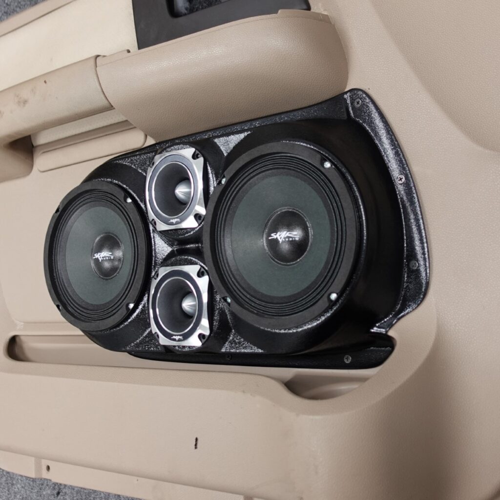 right ortho Speaker Upgrade for the Front Door of your 2003-2006 Ford Expedition. Easy installation of a Dual 6.5" Midrange and Dual 3.5" Super Tweeter for the most powerful car stereo possible.