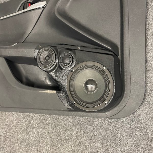 right ortho Speaker Upgrade for the Front Door of your 2018-2024 Toyota Camry. Easy installation of a 6.5" Three Way Speaker System for the most powerful car stereo possible.