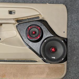 top center Speaker Upgrade for the Front Door of your 2000-2006 Chevrolet Tahoe, Suburban, Avalanche, Silverado. GMC Yukon, Sierra. Cadillac Escalade. Easy installation of a 8" and 4" Midrange for the most powerful car stereo possible.