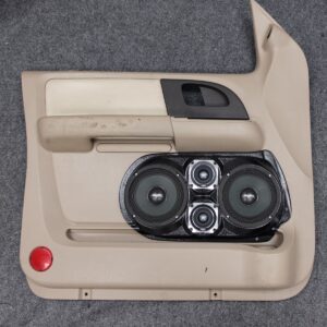 top center Speaker Upgrade for the Front Door of your 2003-2006 Ford Expedition. Easy installation of a Dual 6.5" Midrange and Dual 3.5" Super Tweeter for the most powerful car stereo possible.