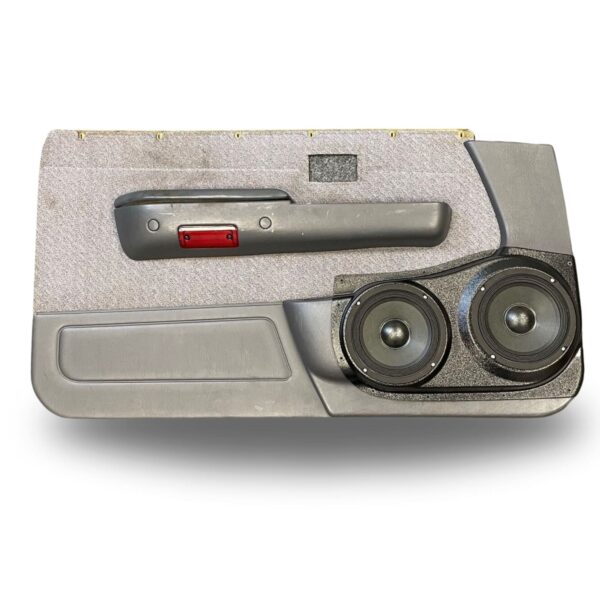 top center Speaker Upgrade for the Front Door of your 1996-2000 Toyota Tacoma. Easy installation of a Dual 6.5" Midrange for the most powerful car stereo possible.