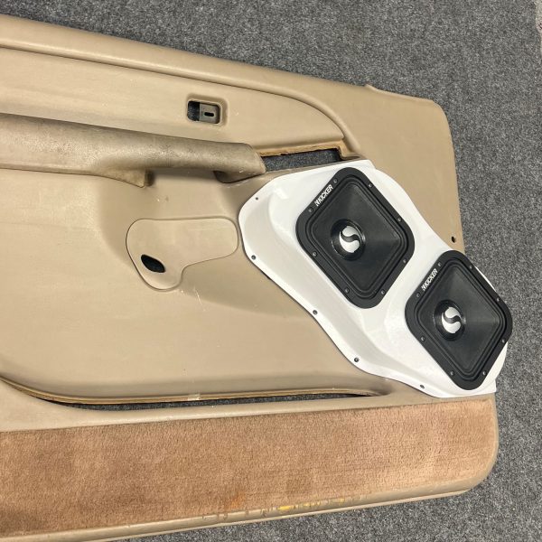 Front Door Custom Speaker Pods for the 2000-2006 Cadillac Escalade Chevrolet Avalanche Silverado Tahoe Suburban GMC Sierra Yukon to hold Dual 7.0 in  speakers for car audio installation upgrade