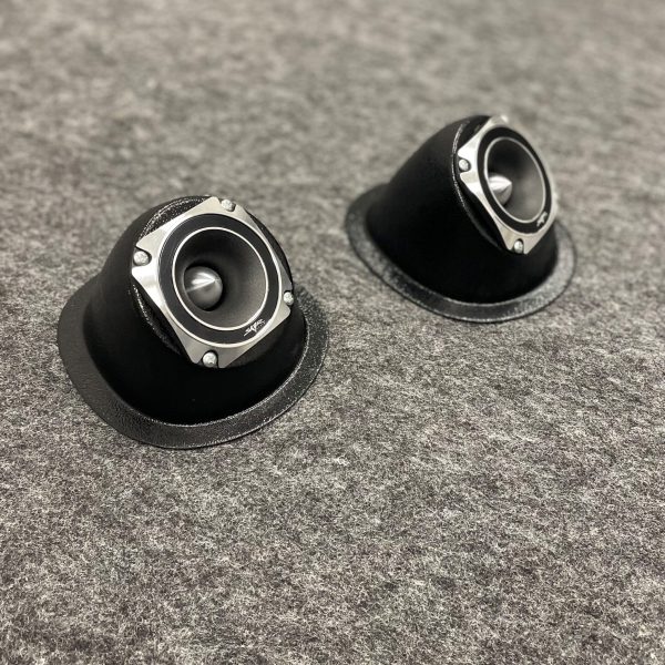 left ortho Speaker Upgrade for the Universal of your 0. Easy installation of a Single 3.5" Speaker or Tweeter for the most powerful car stereo possible.