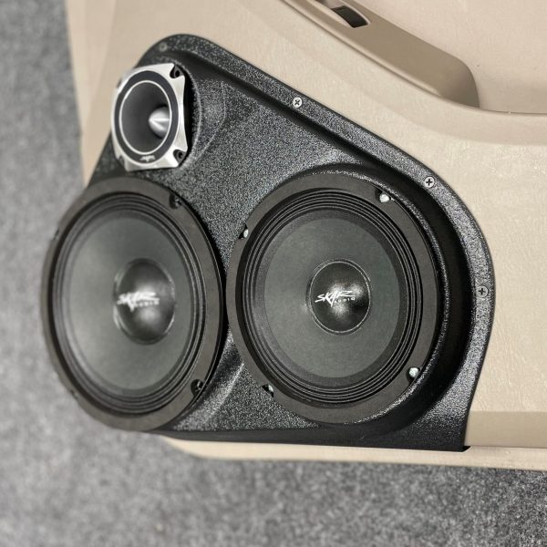 right ortho Speaker Upgrade for the Front Door of your 2003-2009 Toyota 4Runner. Easy installation of a 8", 6.5" Midranges plus a 3.5" Super Tweeter for the most powerful car stereo possible.