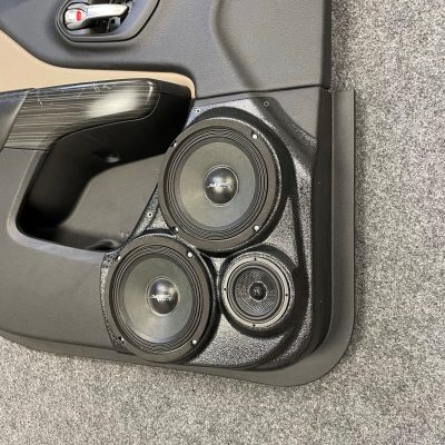 Front Door Custom Speaker Pods for the 2014-2023 Jeep Cherokee to hold Dual 6.5 in and 3.5 in speakers for car audio installation upgrade
