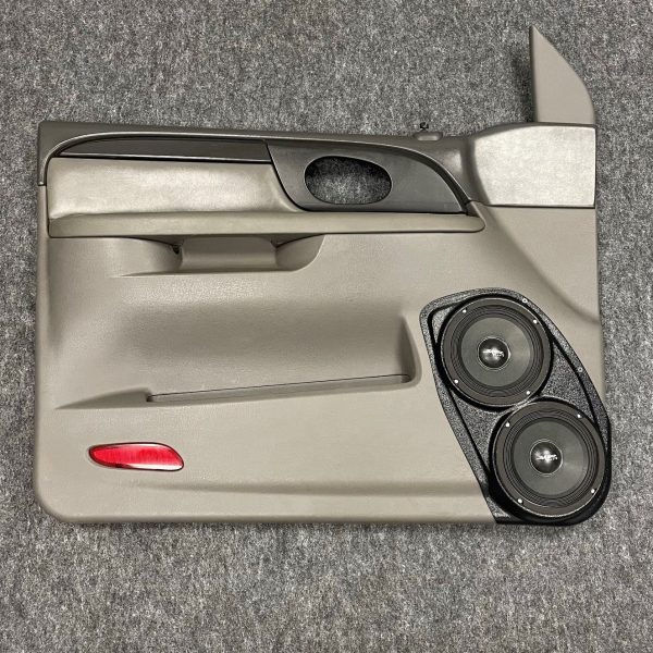 Front Door Custom Speaker Pods for the 2002-2005 GMC Envoy to hold Dual 6.5 in speakers for car audio installation upgrade
