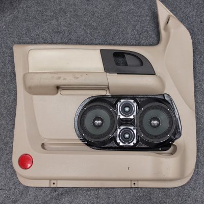 top center Speaker Upgrade for the Front Door of your 2003-2006 Ford Expedition. Easy installation of a Dual 6.5" Midrange and Dual 3.5" Super Tweeter for the most powerful car stereo possible.