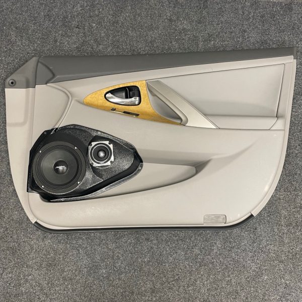 top center Speaker Upgrade for the Front Door of your 2007-2011 Toyota Camry. Easy installation of a 6.5" and 3.5" Midrange or Tweeter for the most powerful car stereo possible.